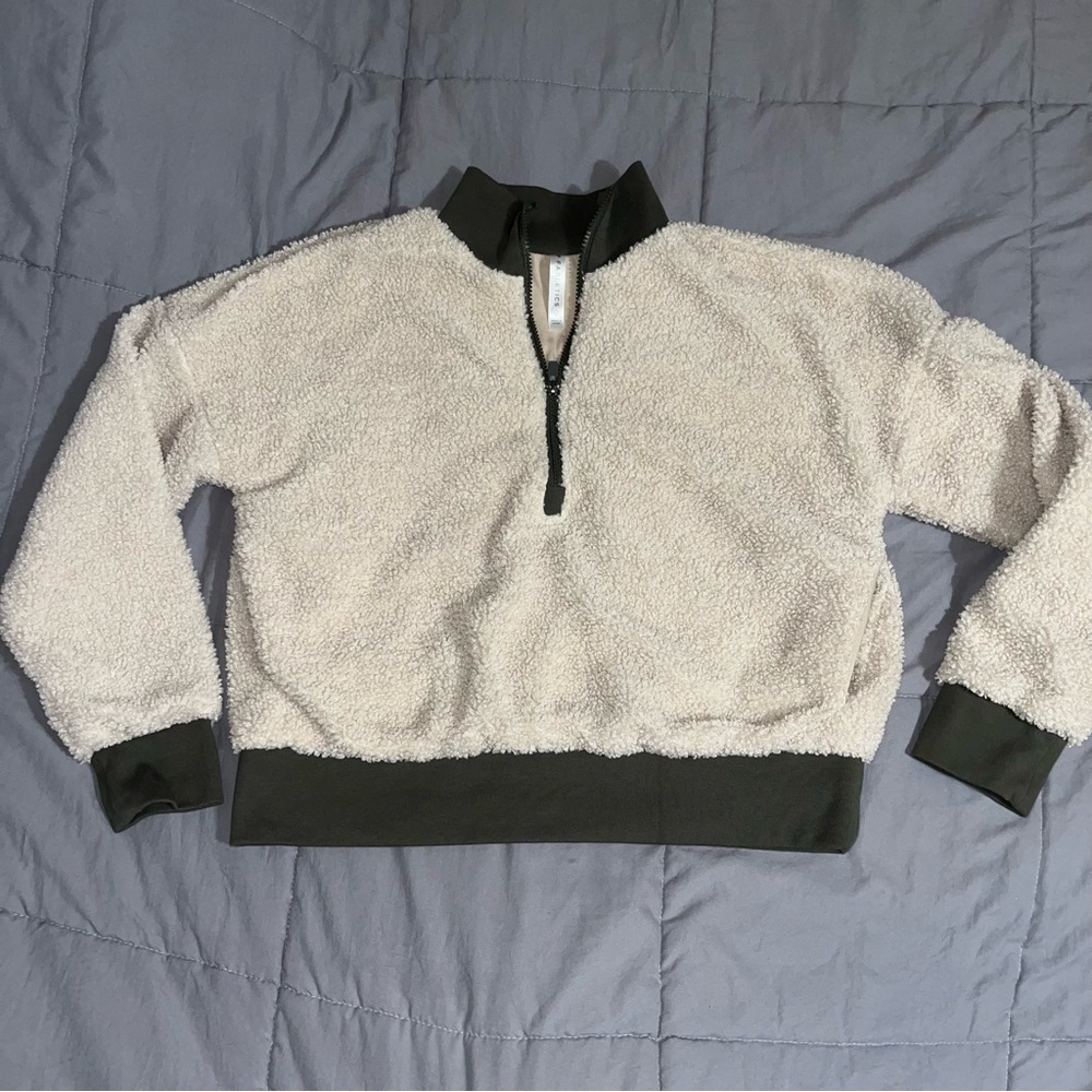 Fabletics Sherpa Half Zip - Picture 2 of 12